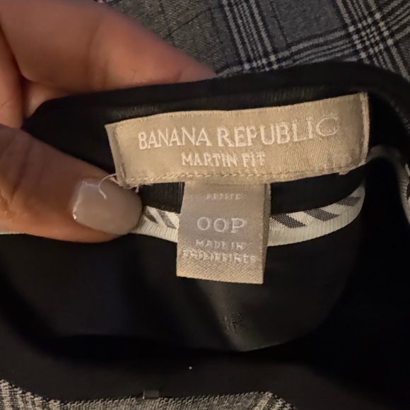 Banana Republic Women's Gray Plaid Trousers - Picture 3 of 5